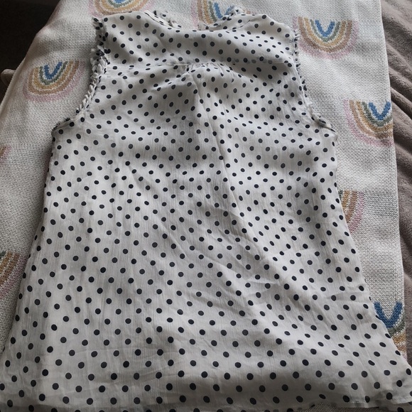 J. Crew off white 100% silk ruffle polka dot tank top. Sz 6 - Picture 9 of 12